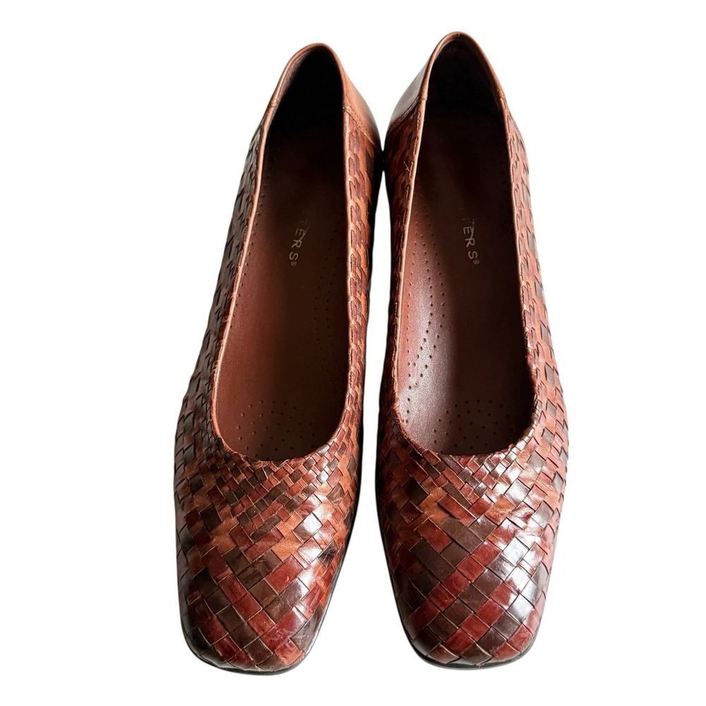 Trotters Women's Woven Leather Flats in Chestnut and Mahogany